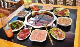 娱乐吃瓜酱吃火锅,娱乐吃瓜酱带你探秘火锅江湖