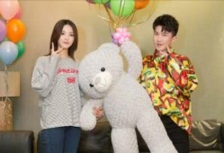 娱乐圈吃瓜背景图片真人,揭秘真人生吃瓜背后的故事