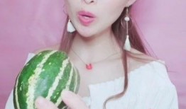 娱乐吃瓜酱睡觉